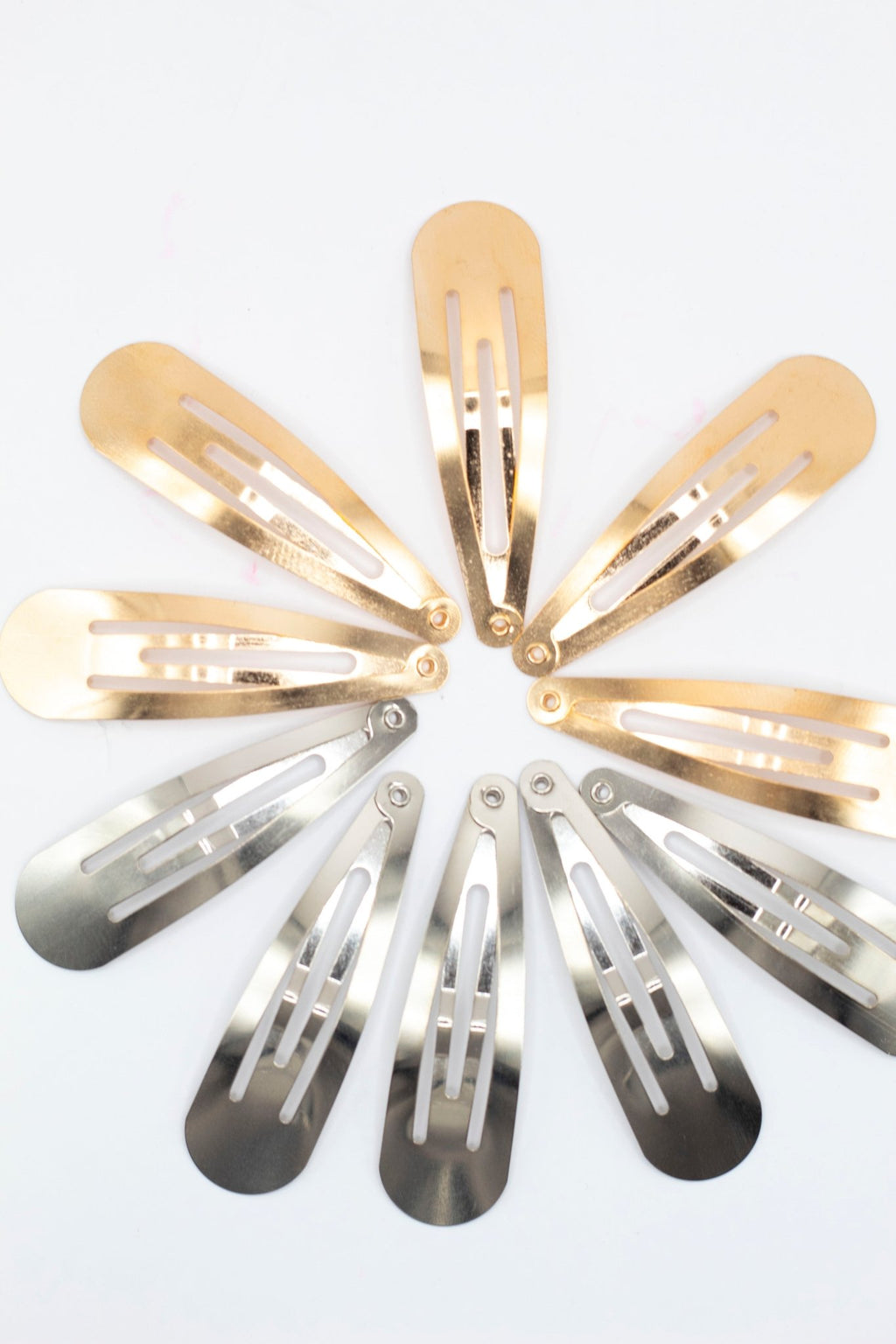 Cucas Chica Metálicas Dorado y Plateado – Mayoreo 12 sets con 6 Piezas - Safiye