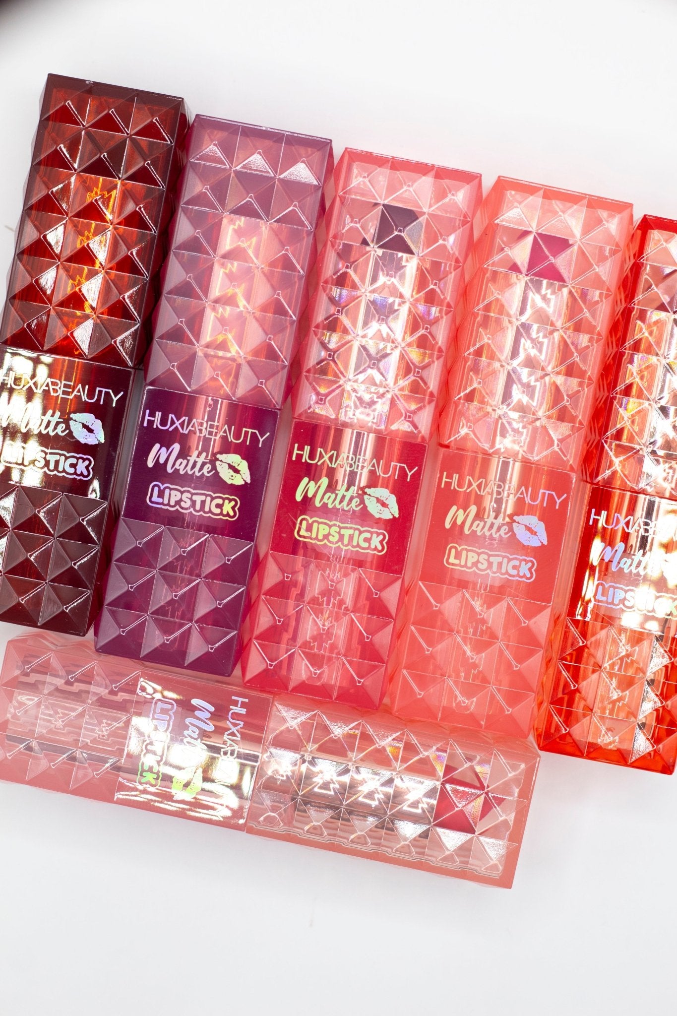 Labial en Barra Diseño Elegante Mate 6 Tonos – Mayoreo 24 Piezas - Safiye